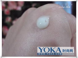 xiaohui wu88对胸颈护理精华乳使用效果的评价给你无限大 化妆品 yoka时尚网